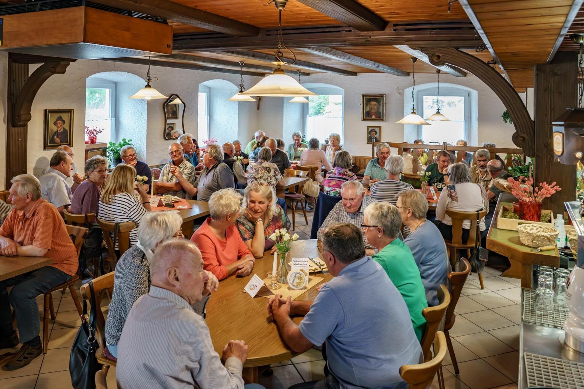 Landgasthof Ochsen Neresheim Exteriör bild